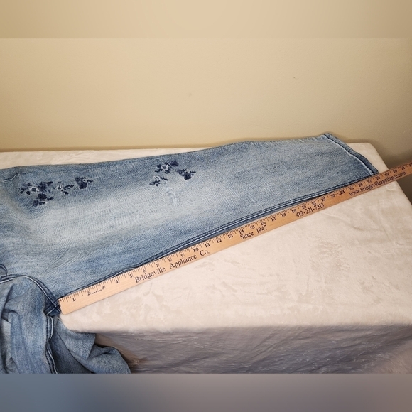 Democracy Ab"solution Embroidered Girlfriend Jeans Size 20W - Picture 10 of 14
